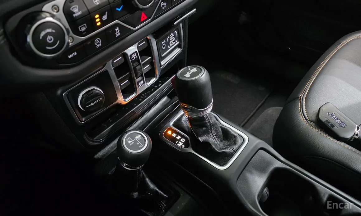 Фото 9 - Jeep Wrangler