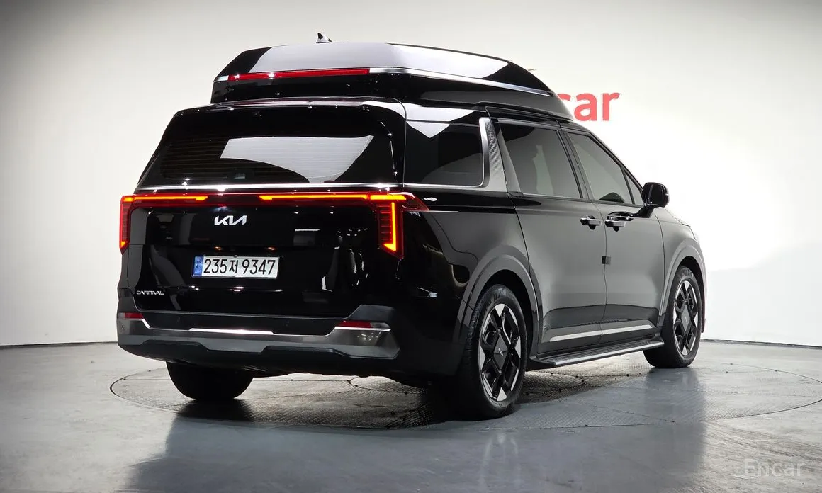 Фото 2 - Kia Carnival