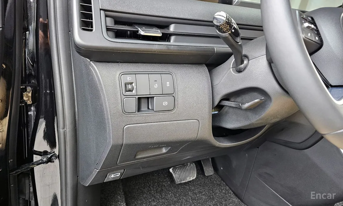 Фото 16 - Hyundai Staria