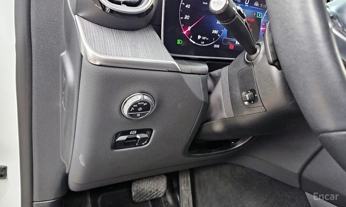 Фото 16 - Mercedes-Benz GLC-Class