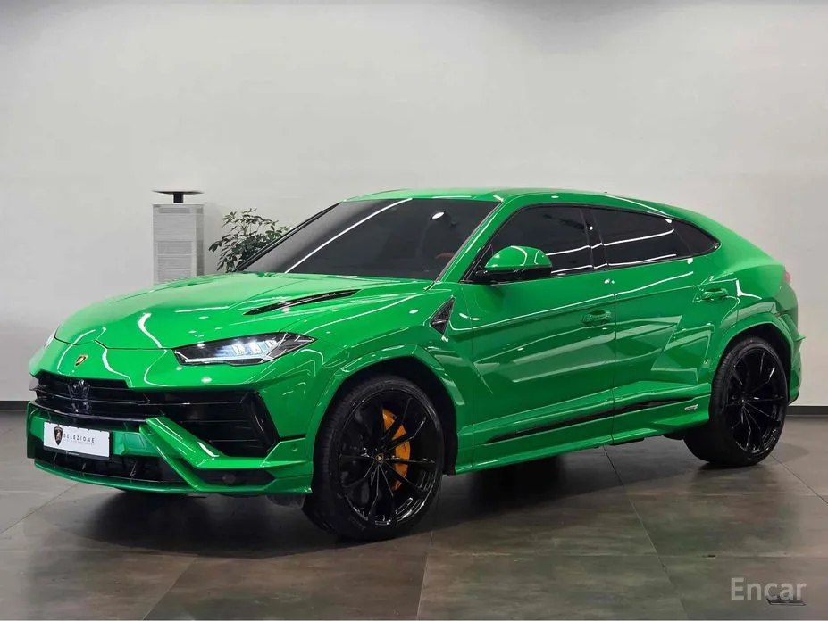 Фото 1 - Lamborghini Urus