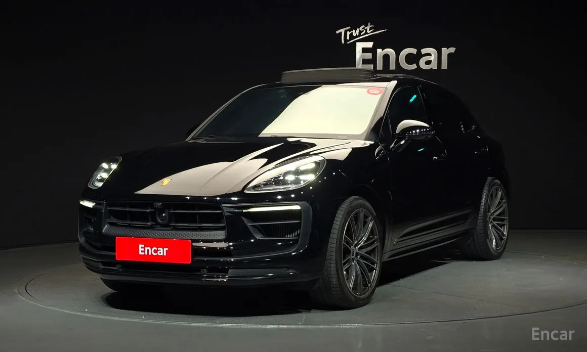 Фото 1 - Porsche Macan