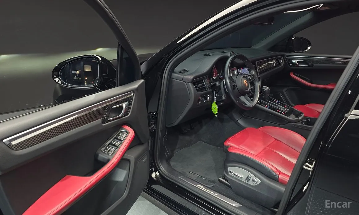 Фото 11 - Porsche Macan