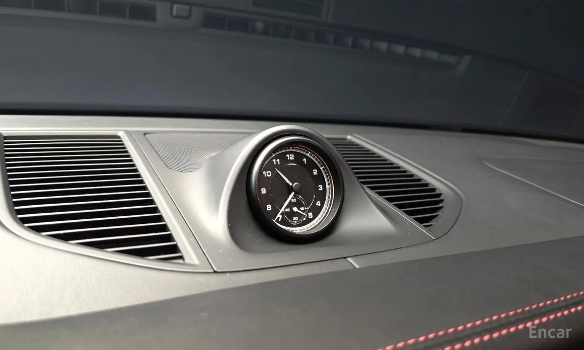 Фото 18 - Porsche Macan