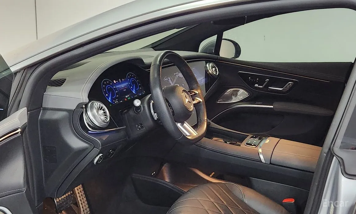 Фото 10 - Mercedes-Benz EQS