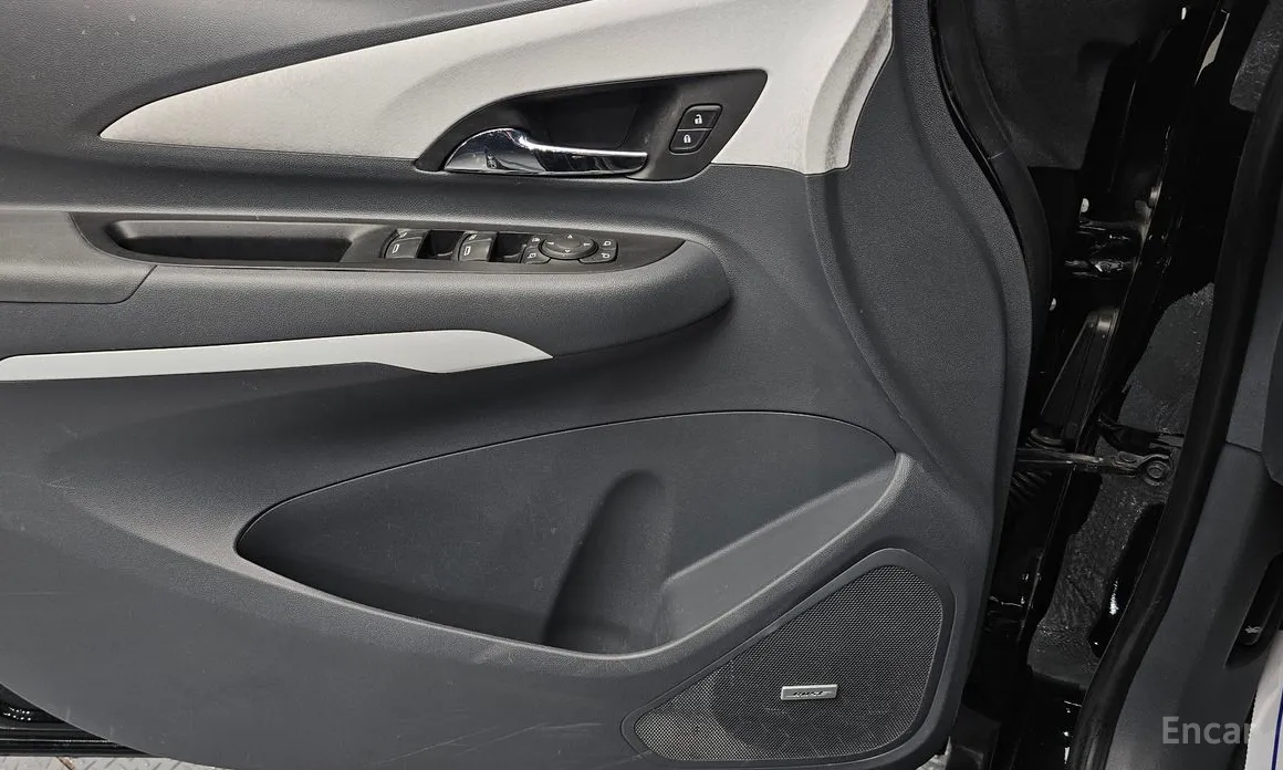 Фото 13 - Chevrolet Bolt EV