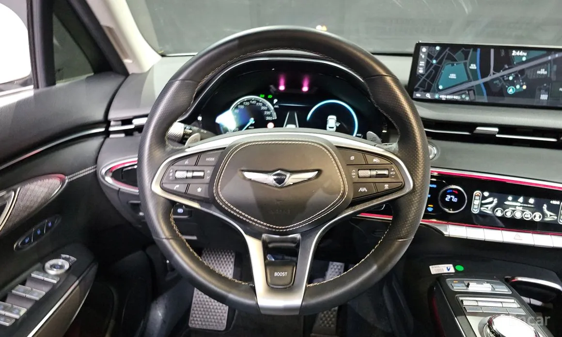 Фото 13 - Genesis GV70