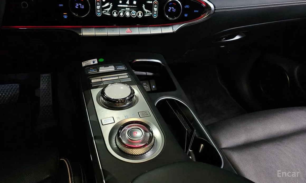 Фото 9 - Genesis GV70