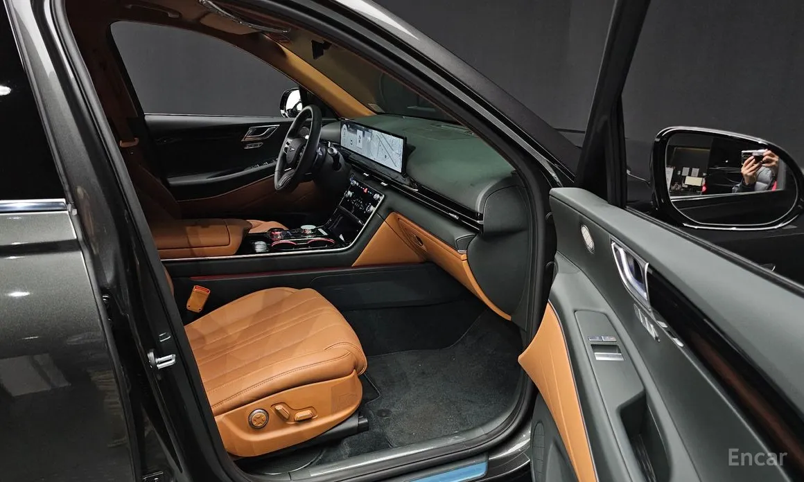 Фото 10 - Genesis GV80