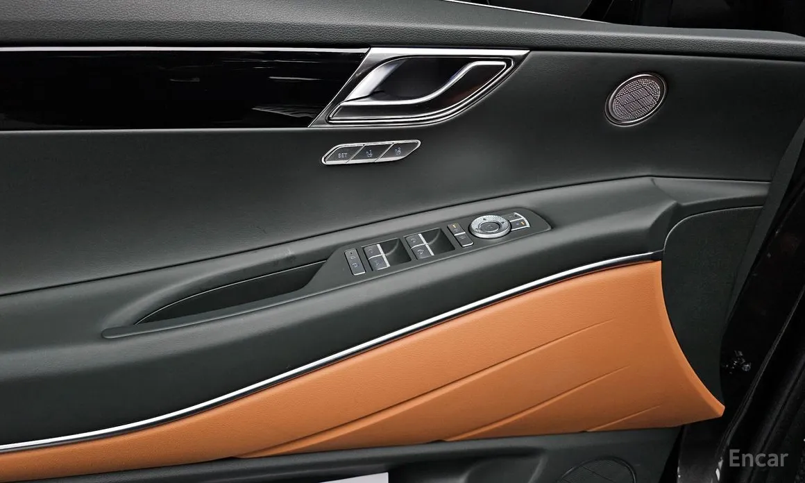 Фото 17 - Genesis GV80