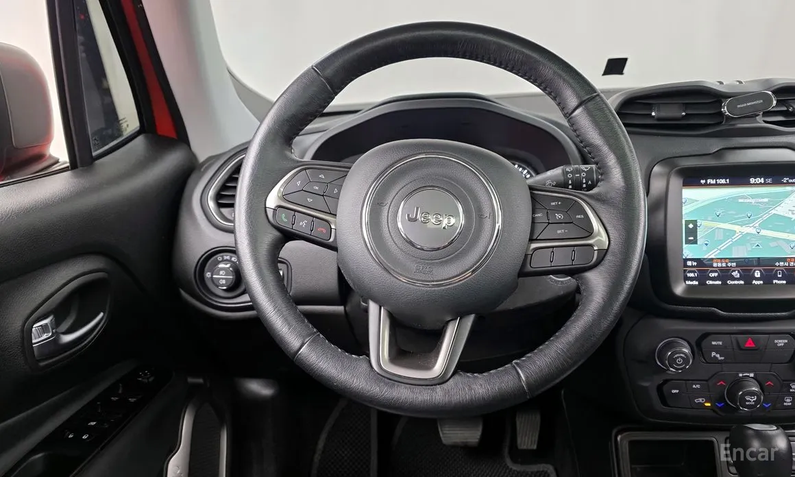 Фото 13 - Jeep Renegade