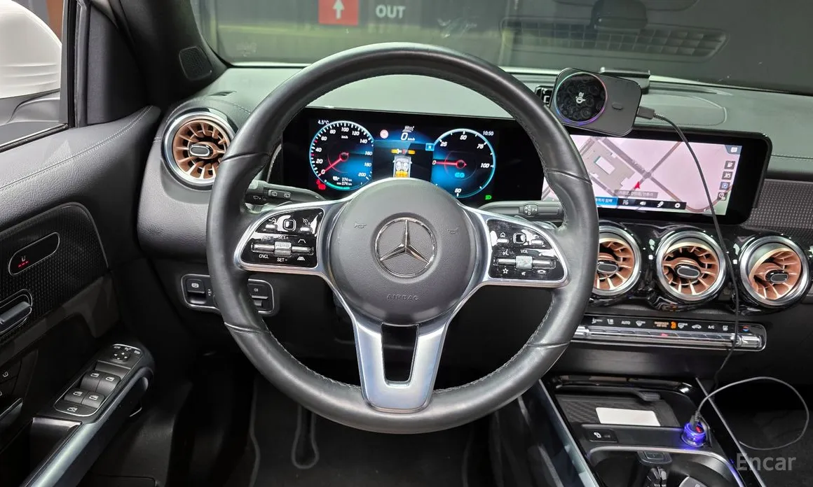 Фото 13 - Mercedes-Benz EQB