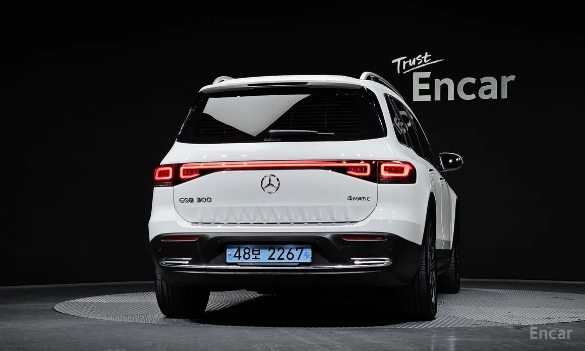 Фото 4 - Mercedes-Benz EQB