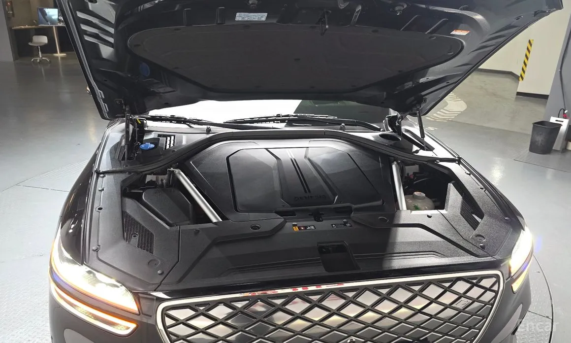 Фото 6 - Genesis GV70