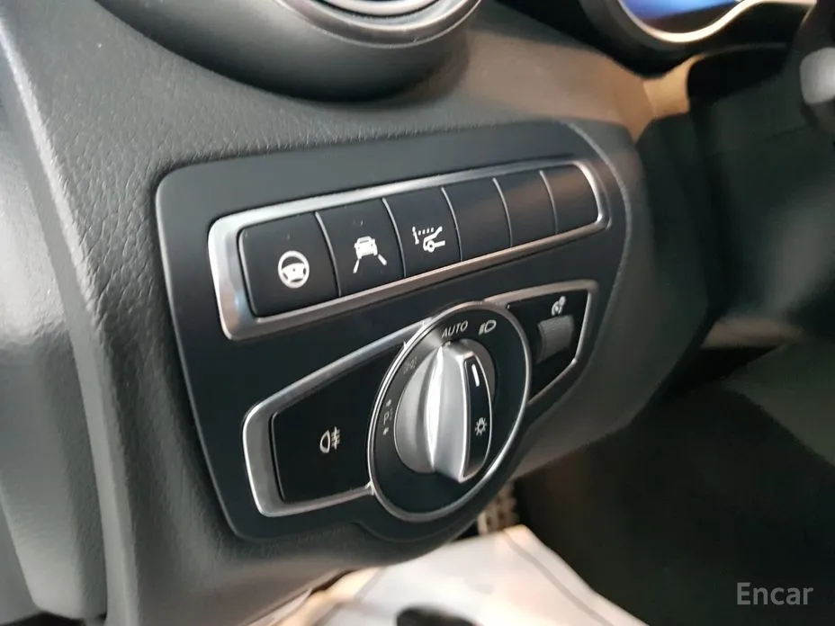 Фото 8 - Mercedes-Benz C-Class