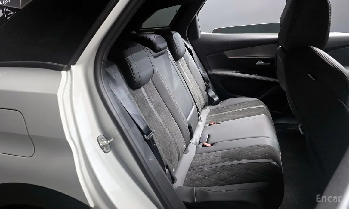 Фото 12 - Peugeot 3008