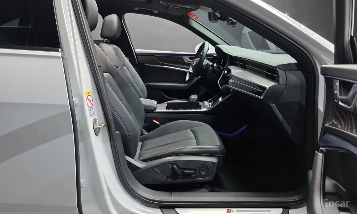 Фото 10 - Audi A6