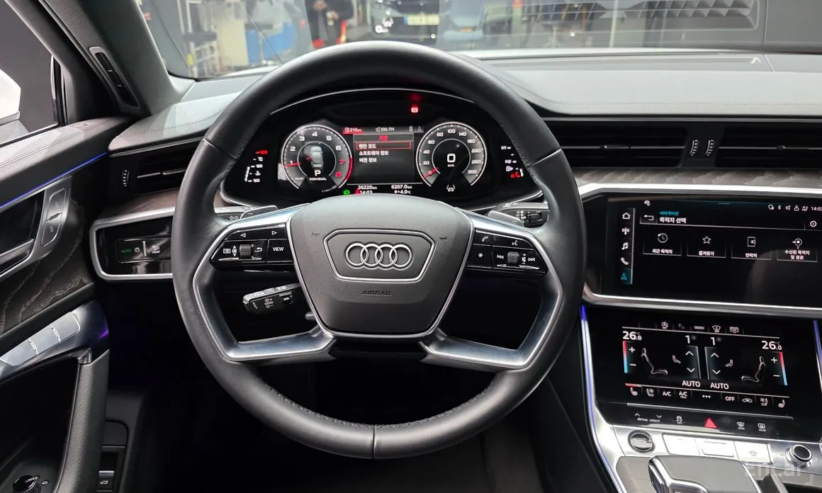 Фото 13 - Audi A6