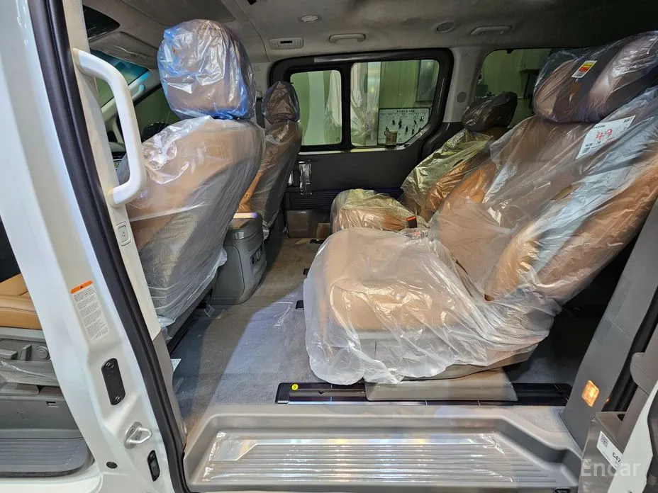 Фото 10 - Hyundai Staria