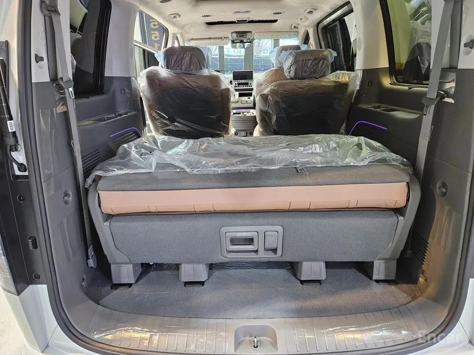 Фото 12 - Hyundai Staria