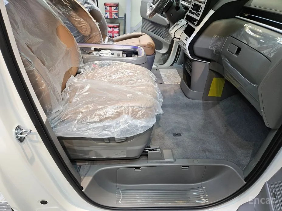 Фото 14 - Hyundai Staria