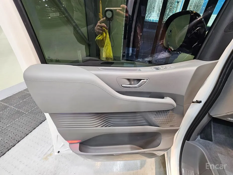 Фото 7 - Hyundai Staria