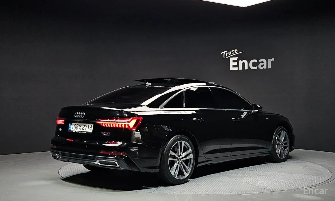 Фото 2 - Audi A6