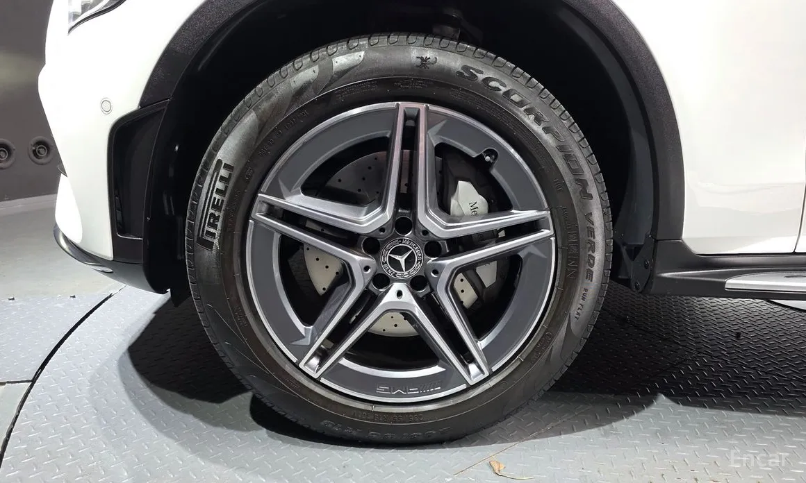 Фото 5 - Mercedes-Benz GLC-Class