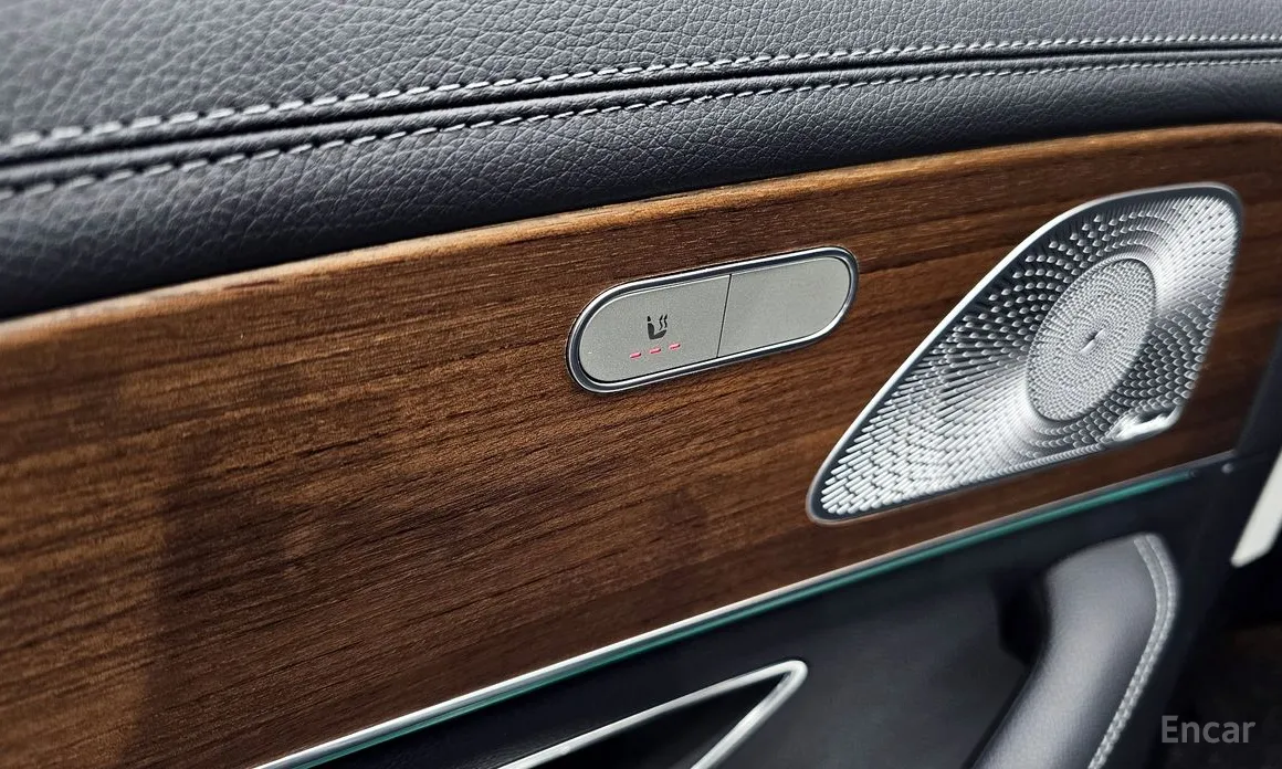 Фото 17 - Mercedes-Benz GLE-Class