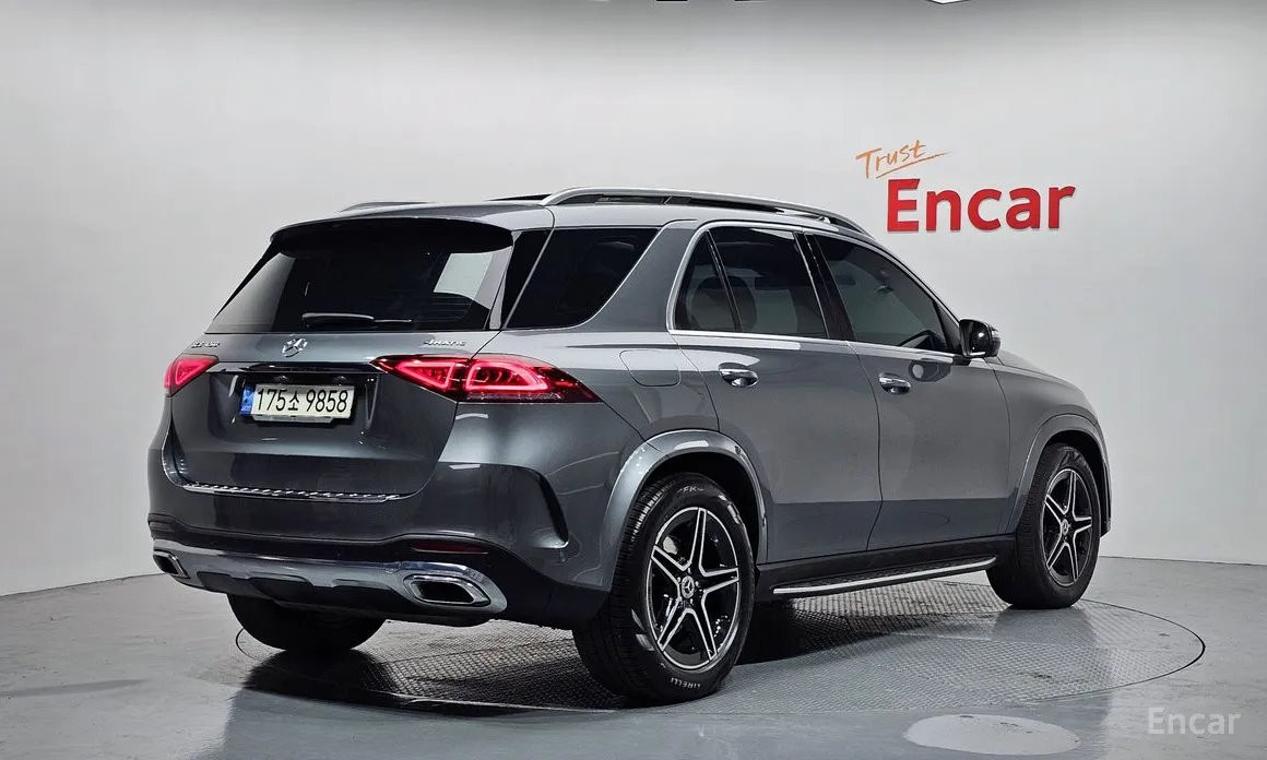 Фото 2 - Mercedes-Benz GLE-Class