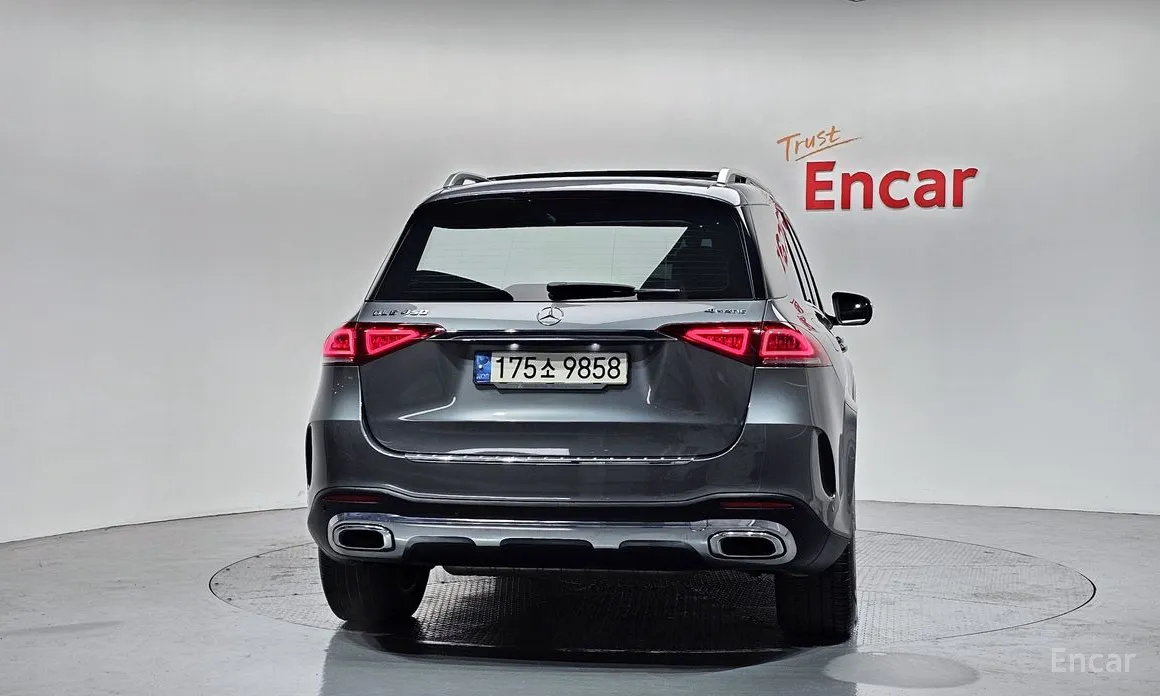 Фото 4 - Mercedes-Benz GLE-Class