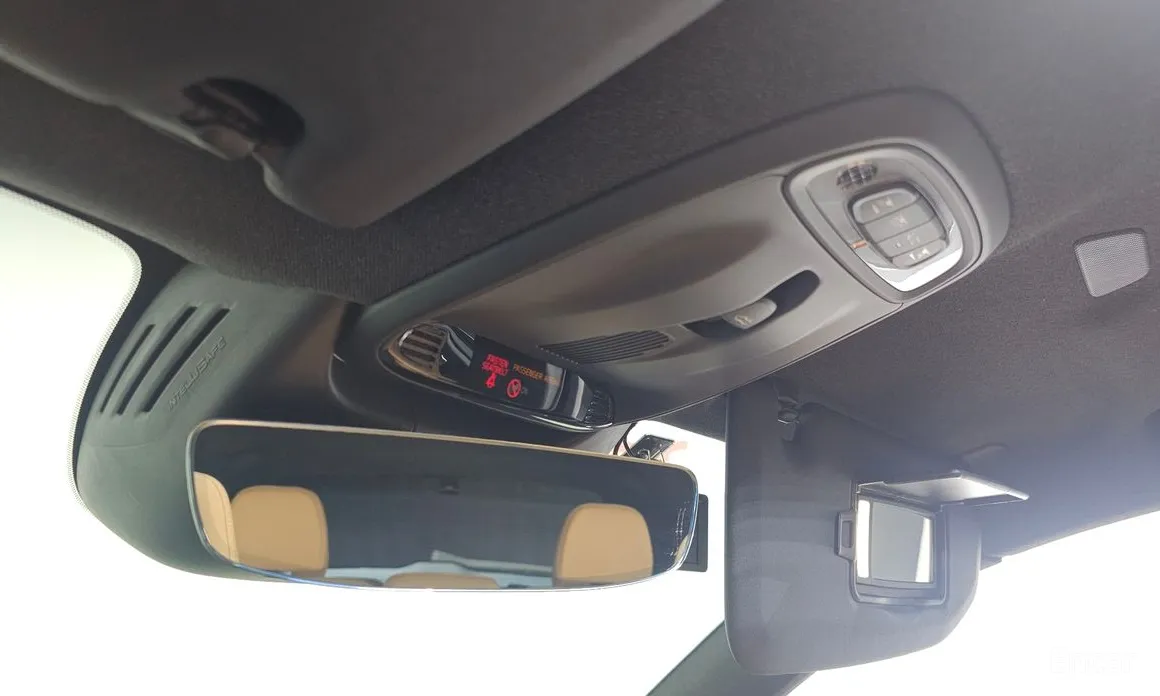 Фото 17 - Volvo XC40