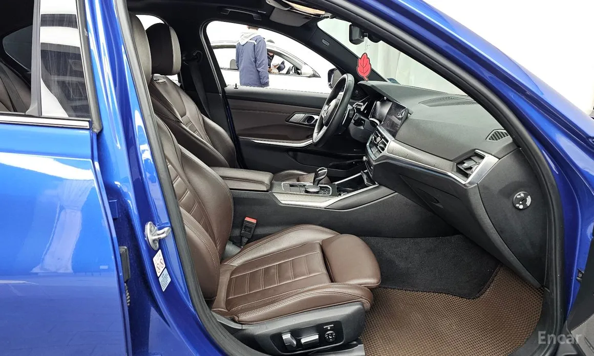 Фото 11 - BMW 3 Series