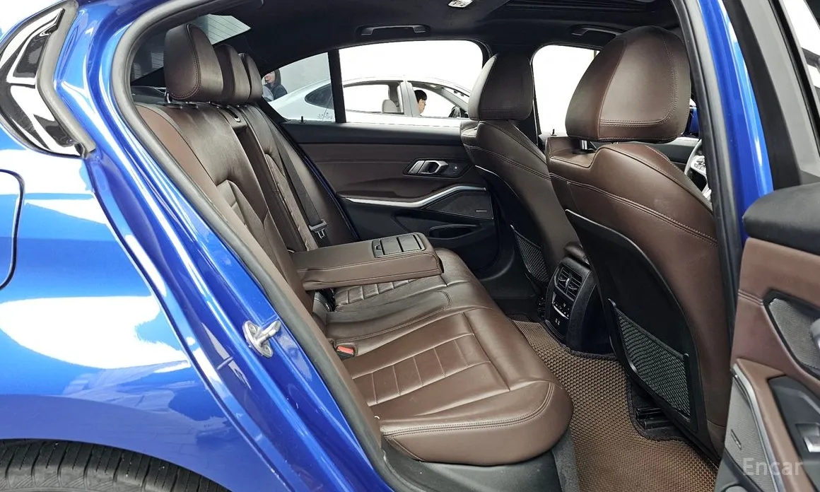 Фото 12 - BMW 3 Series