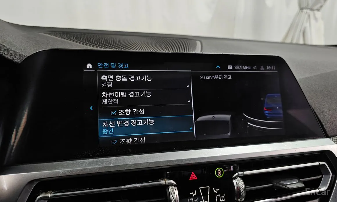 Фото 16 - BMW 3 Series