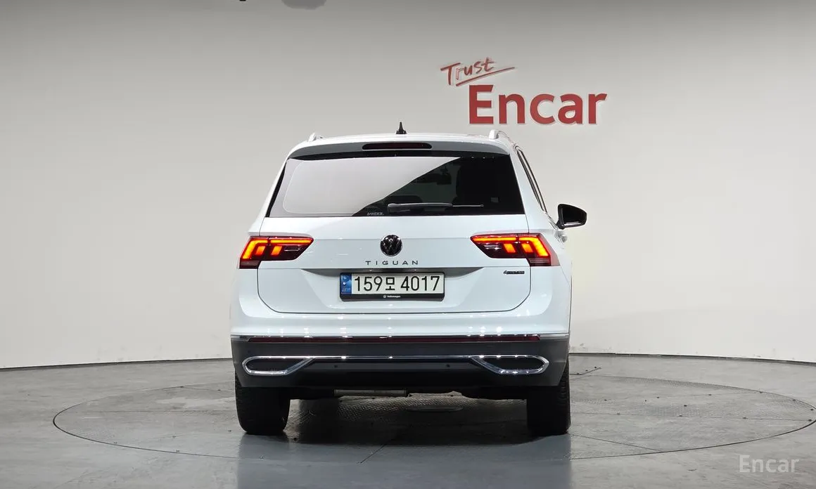 Фото 4 - Volkswagen Tiguan