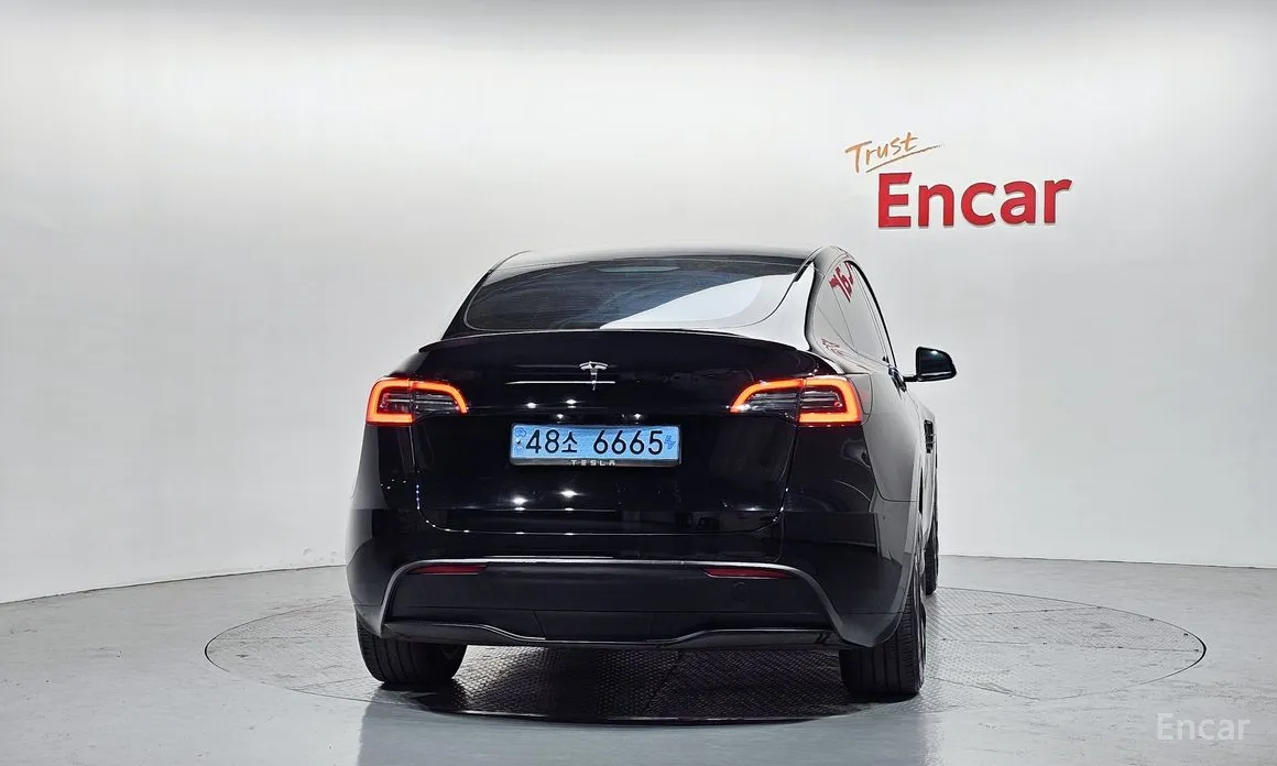 Фото 4 - Tesla Model Y