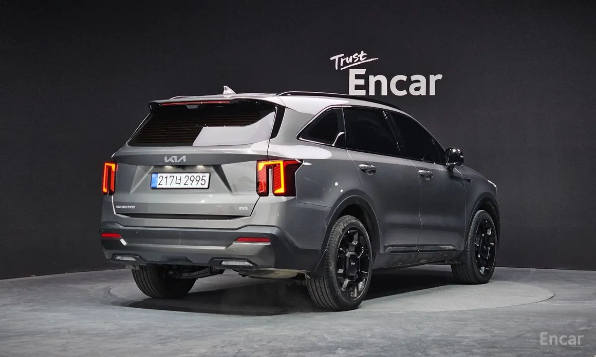 Фото 2 - Kia Sorento