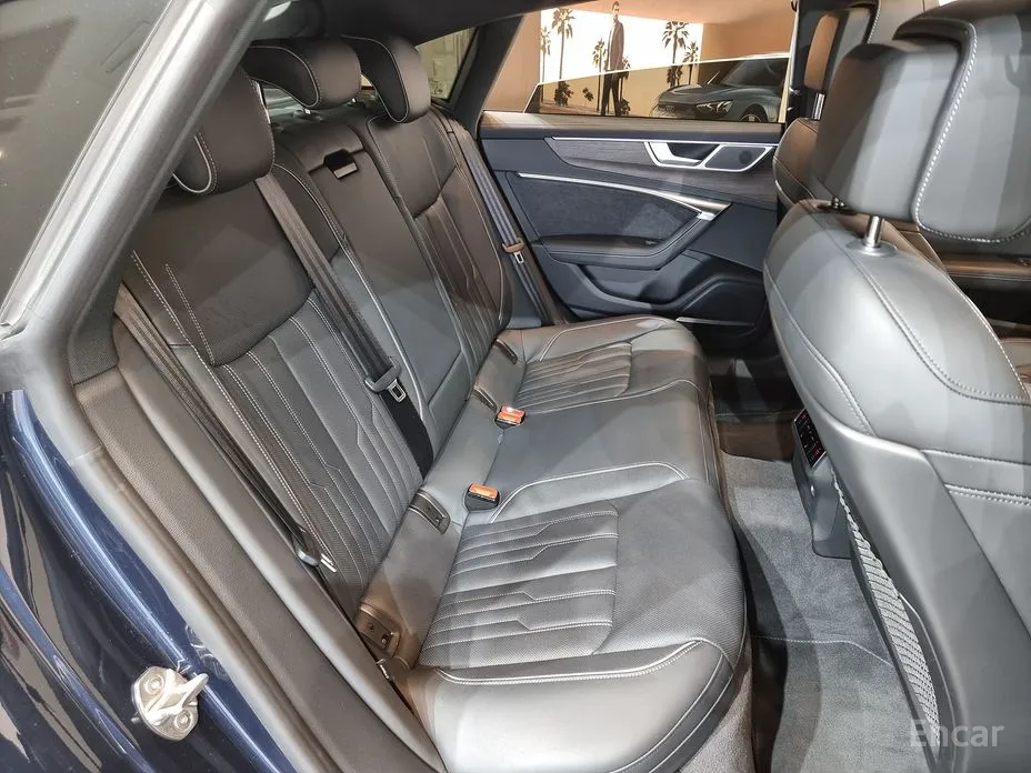 Фото 11 - Audi A7