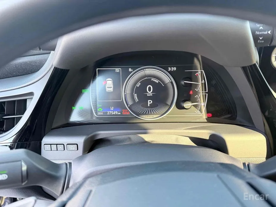 Фото 9 - Lexus ES