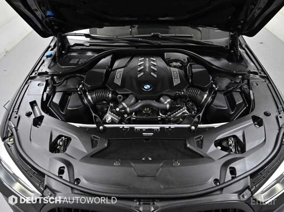 Фото 6 - BMW 8 Series