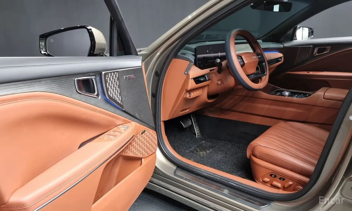 Фото 10 - Kia K8