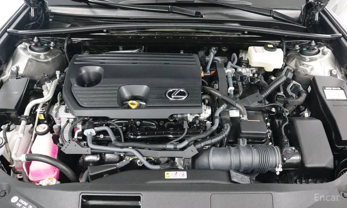 Фото 6 - Lexus ES