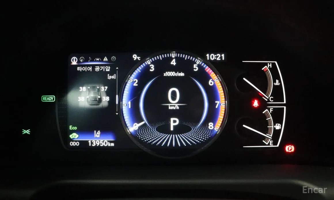 Фото 7 - Lexus ES