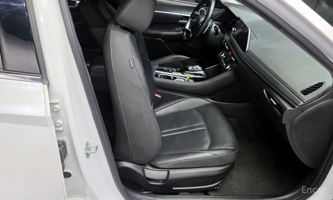 Фото 12 - Hyundai Sonata