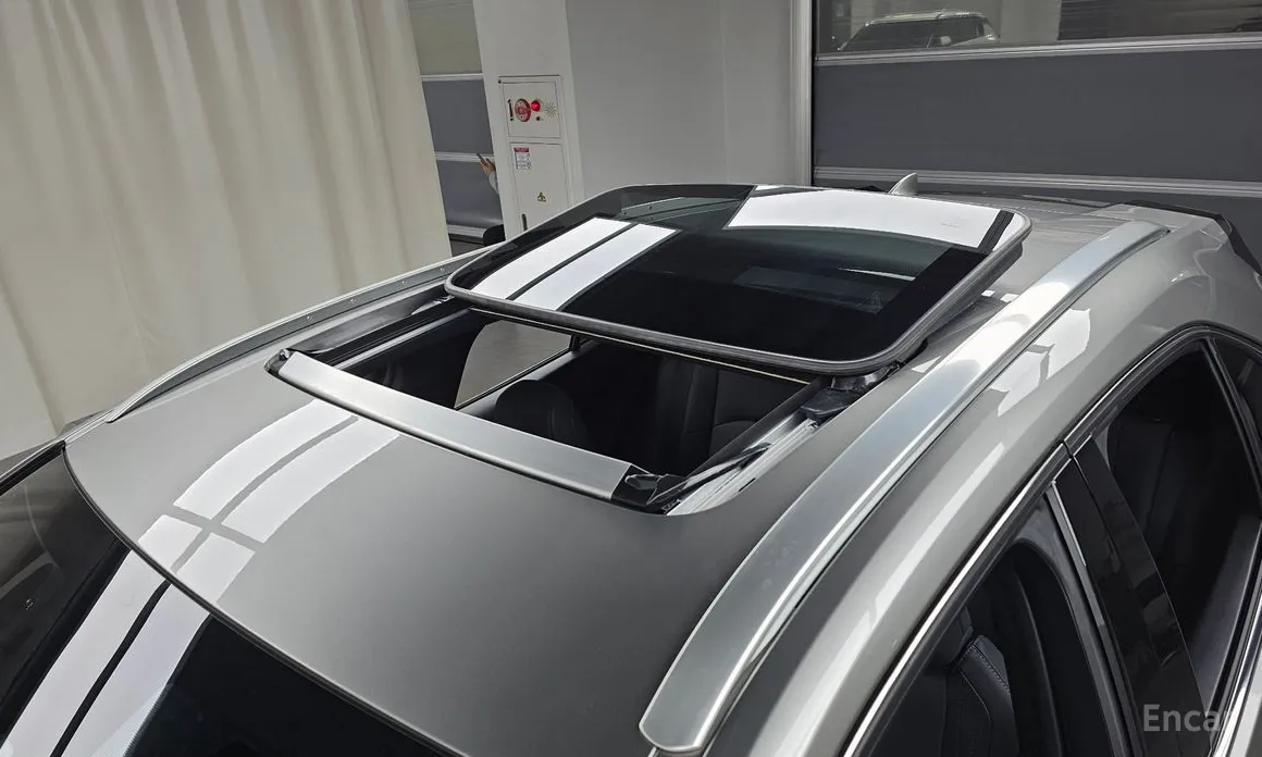 Фото 19 - Lexus UX