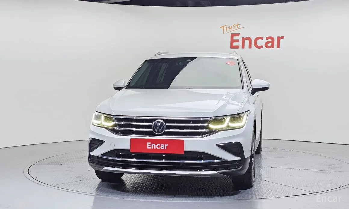 Фото 3 - Volkswagen Tiguan