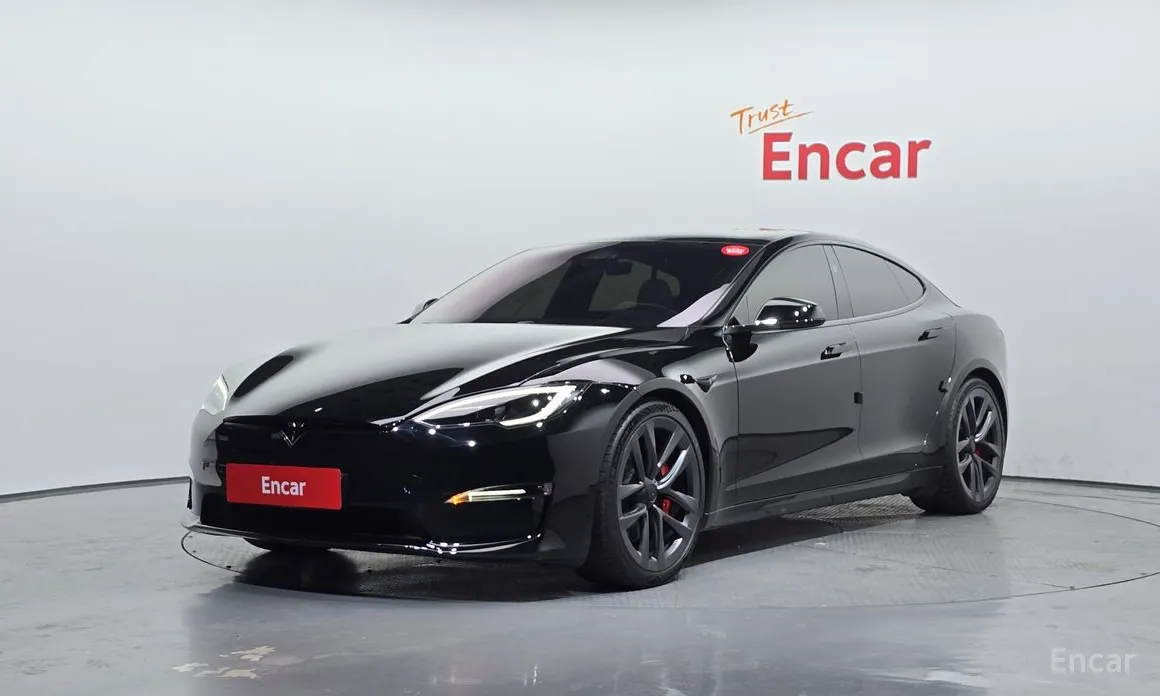 Фото 1 - Tesla Model S