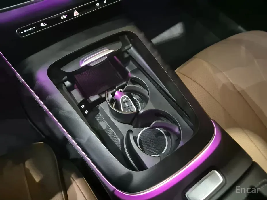 Фото 18 - Mercedes-Benz E-Class