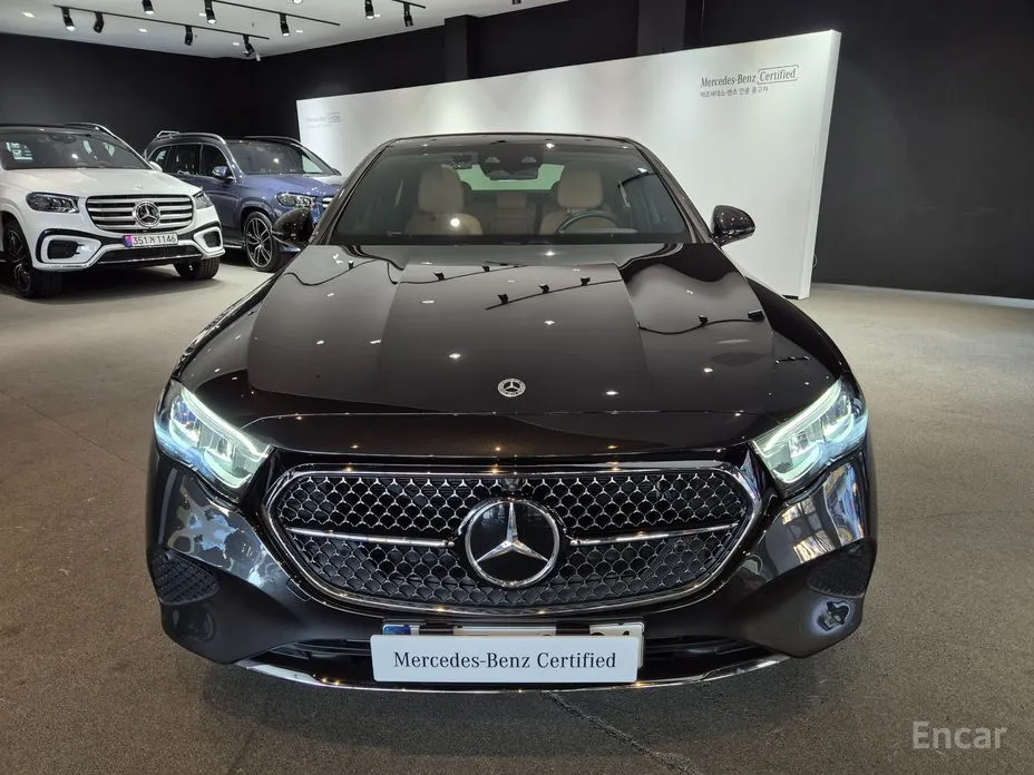 Фото 3 - Mercedes-Benz E-Class